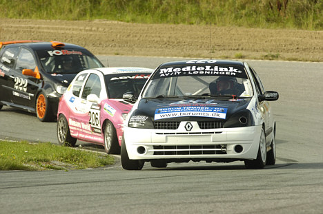 Klaus Ellmies og hans co-drivere vandt Mini Le Mans på Ring Djursland efter ti meget dramatiske afsluttende minutter.